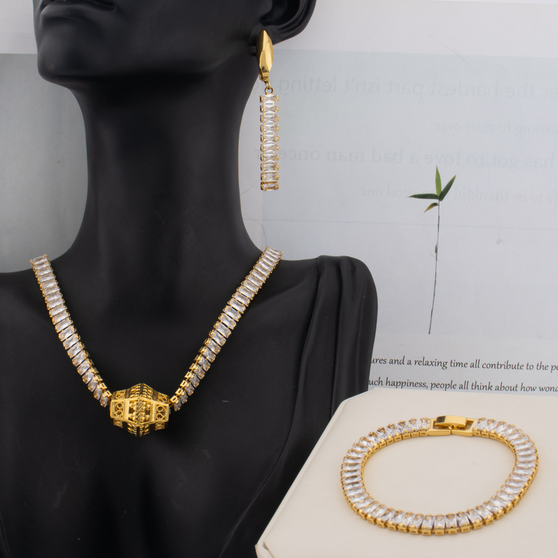 Men'S Fashion Today - 3Pcs France Sparkling Earring, Necklace &