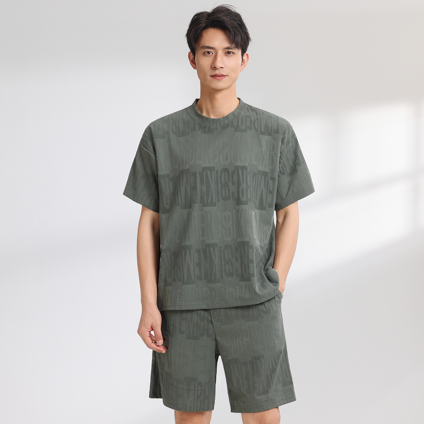 【Top 5-Point Pants】Men's T-Shi - Men'S Fashion T Shirts ulasan dan harga
