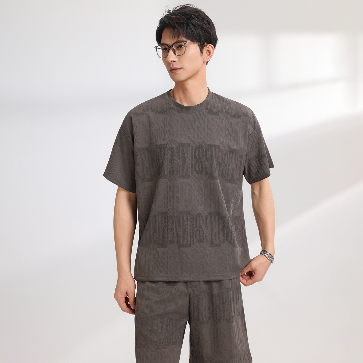 【Top 5-Point Pants】Men's T-Shi - Men'S Fashion T Shirts ulasan dan harga